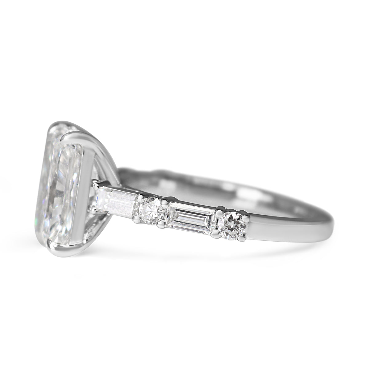 14ct White Gold 3.00ct Lab Grown Radiant Cut Diamond Ring