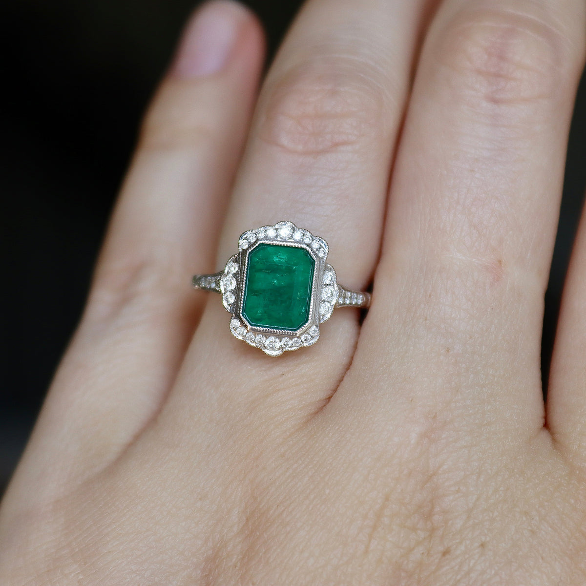 18ct White Gold Emerald and Diamond Vintage Style Halo Ring