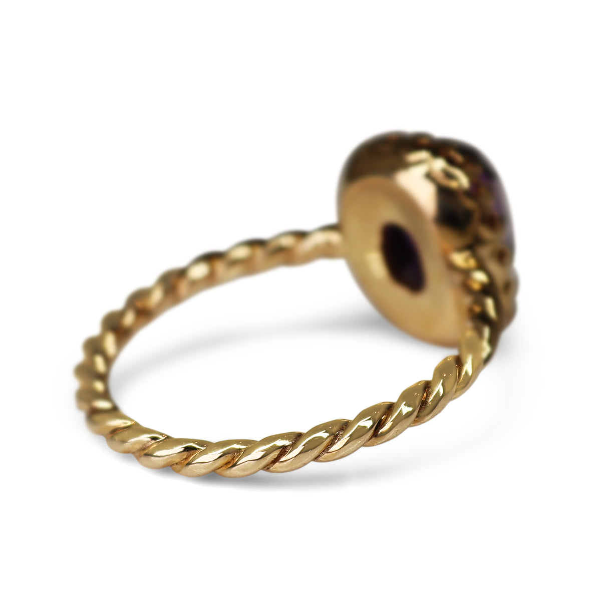 18ct Yellow Gold Amethyst Vintage Style Ring