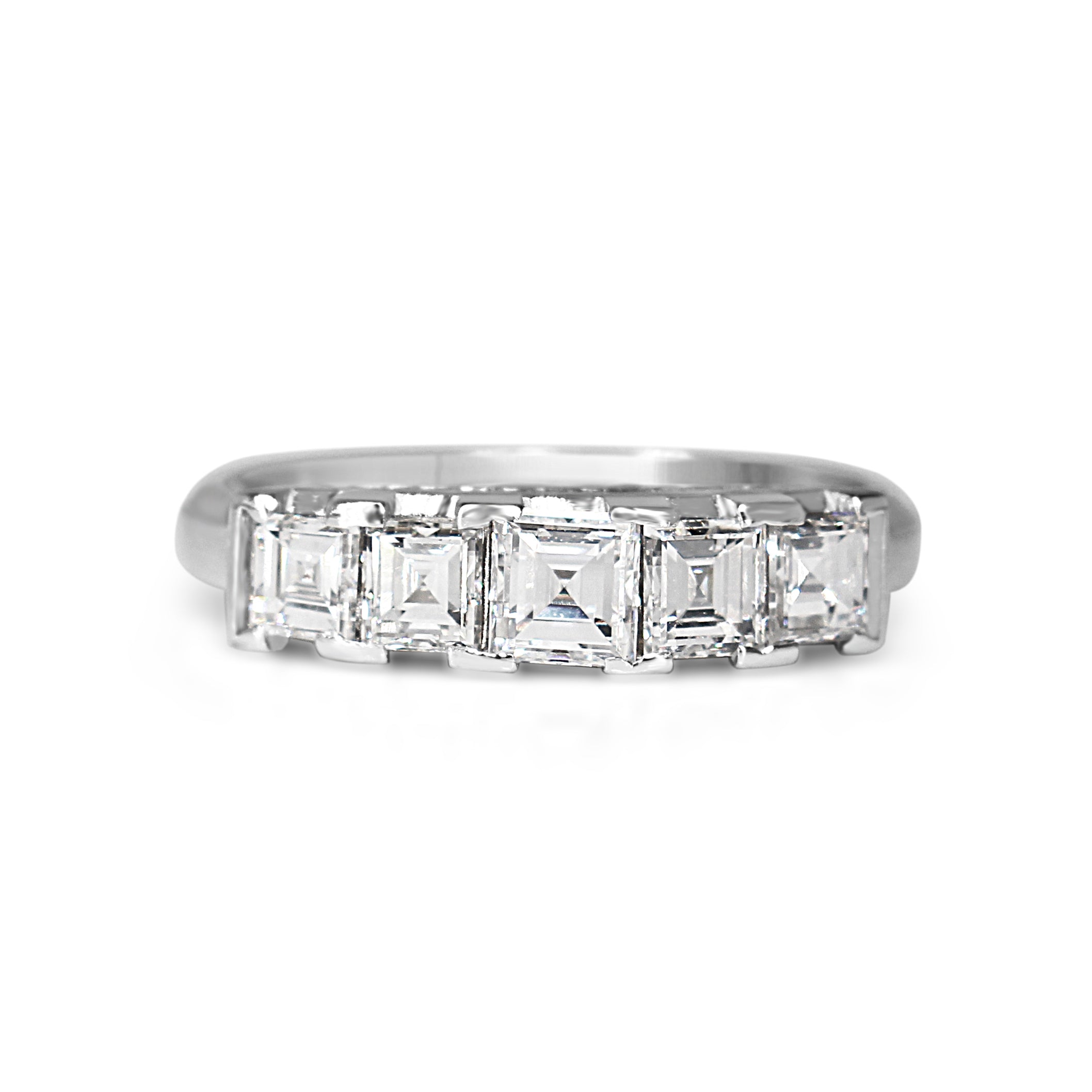 Platinum 1.00ct carré cut 5 stone diamond band