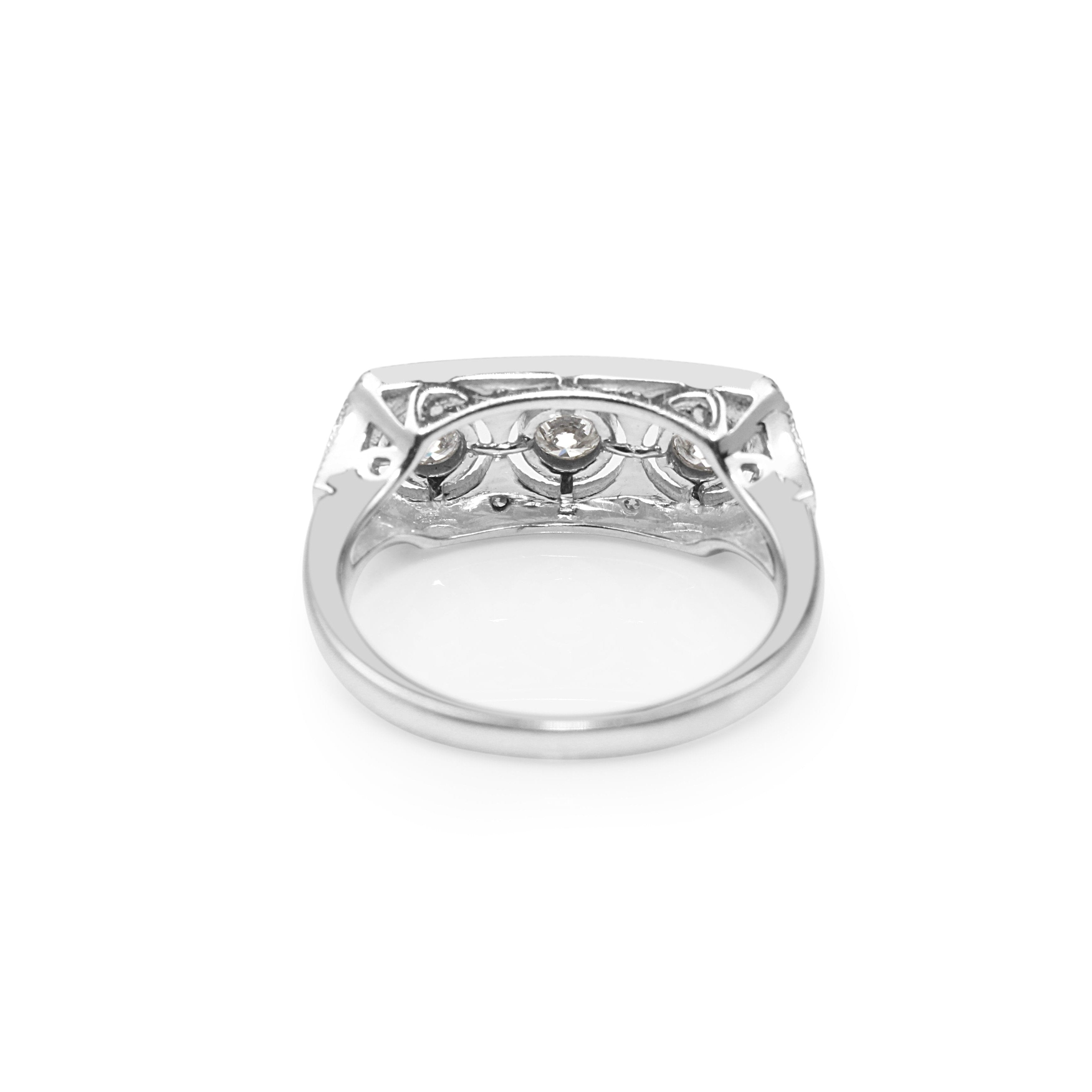 18ct White Gold Art Deco Diamond Ring