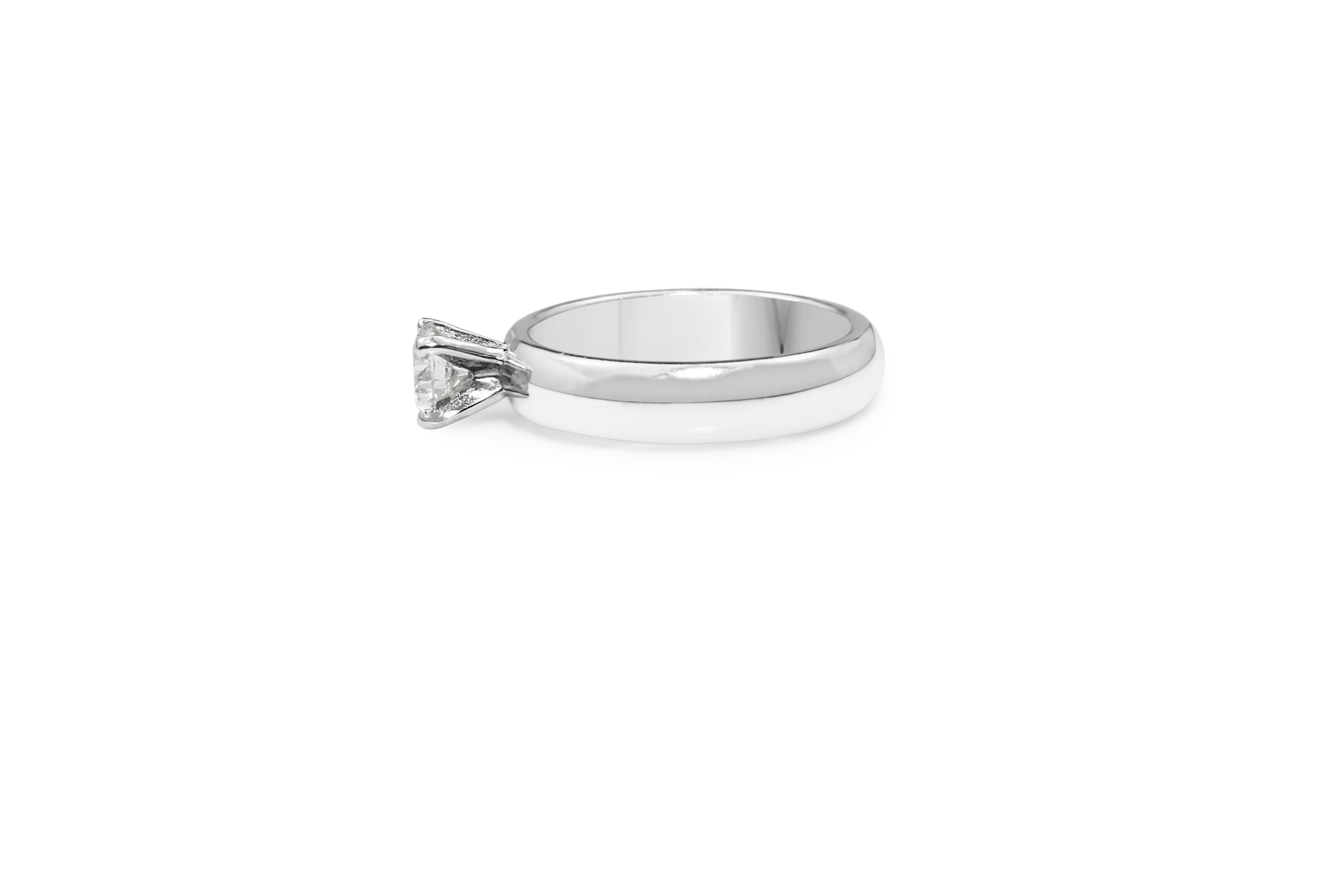 Platinum Diamond Solitaire Ring 4-Claw Setting