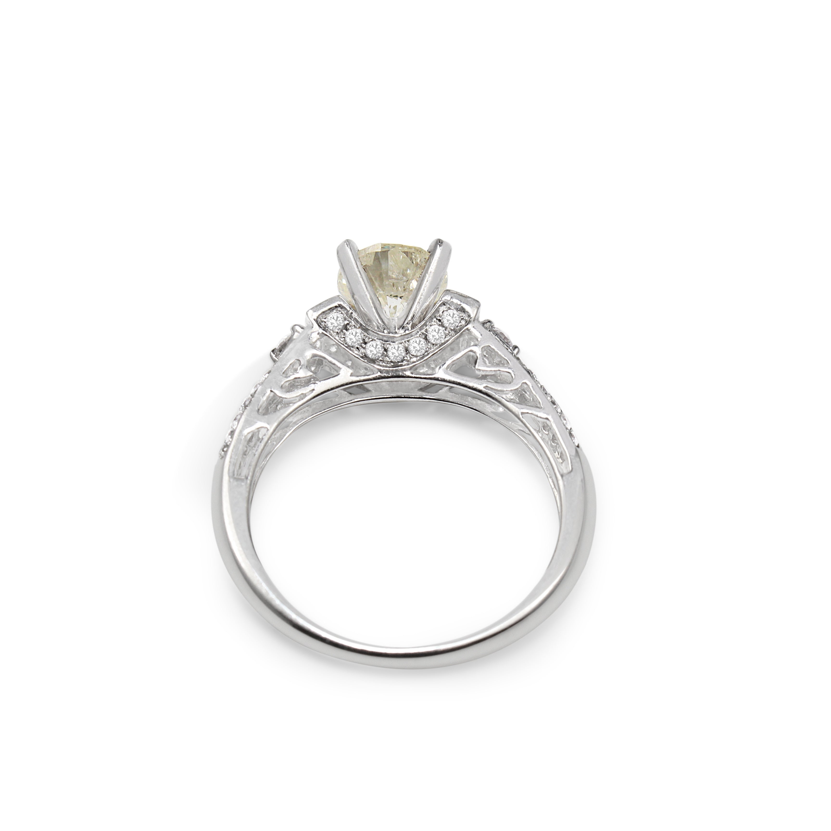 18ct White Gold Vintage Diamond Solitaire Ring