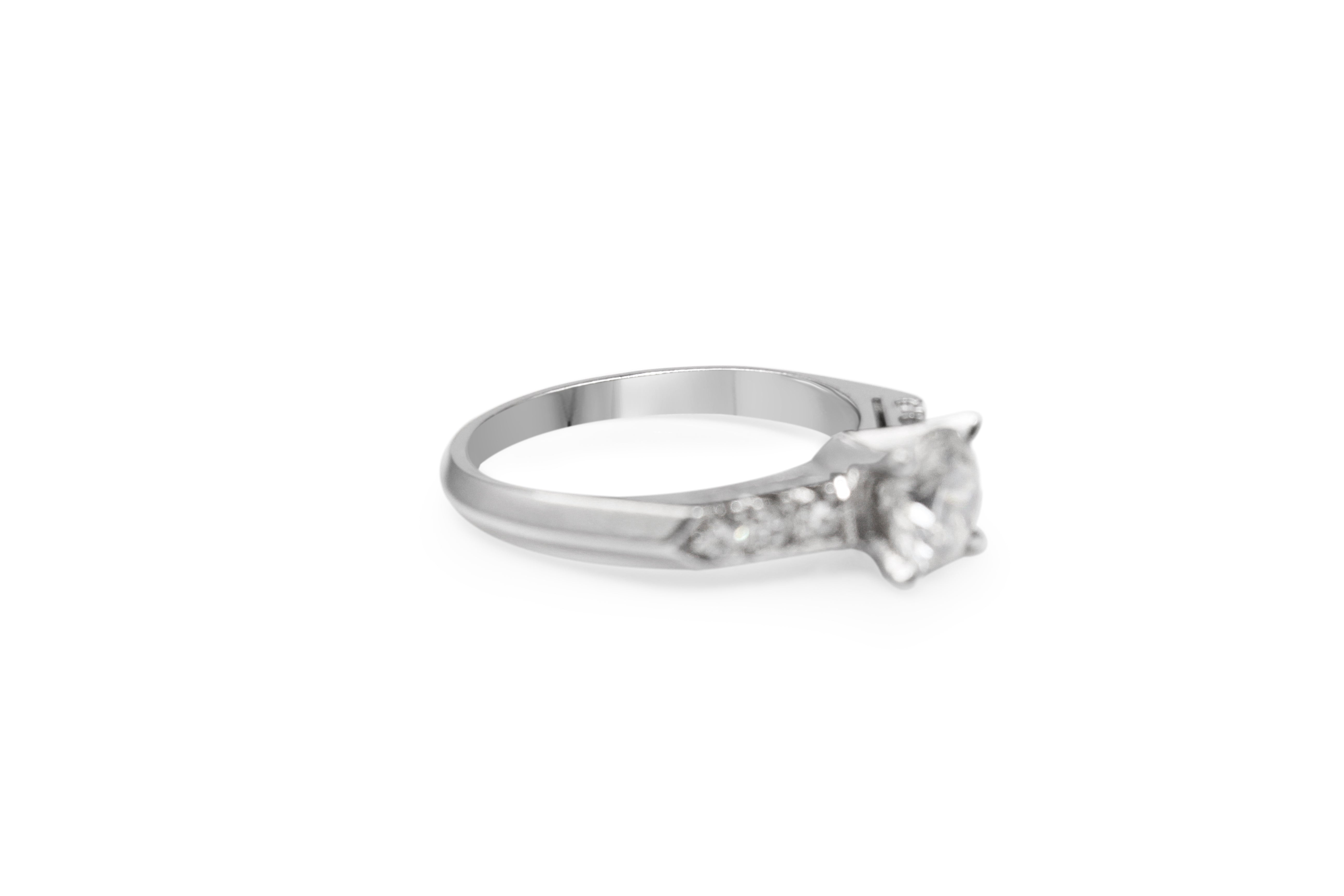 18ct White Gold Solitaire Ring Classic Vintage Style