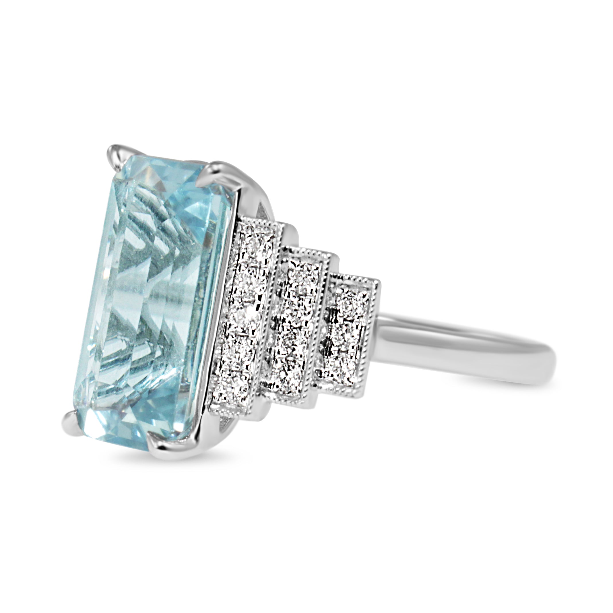 18ct White Gold Aquamarine and Diamond Deco Style Ring